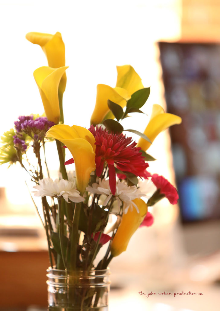 sweet-pretty-girl-flowers